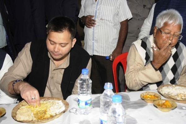 Lalu's son Tejashwi shares brother's love for conspiracies: Claims Nitish govt planning to poison his food