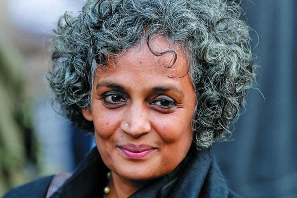 Arundhati Roy notorious for spreading Fake News, funds an alleged fact checking website