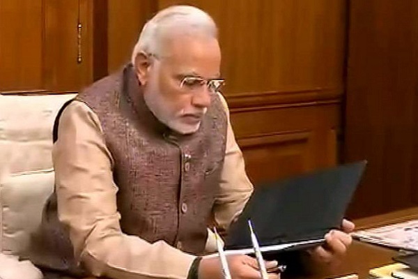 Letter to PM Modi publicised by Shashi Tharoor denounced by one of its signatories