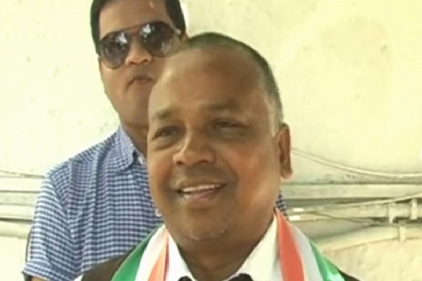 Chhattisgarh Congress MLA caught on camera urging voters to beat up BJP workers