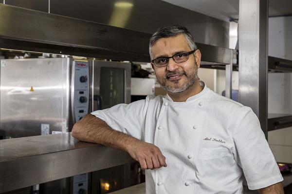 Trolls and Restaurant aggregators go after celebrity chef's livelihood after he highlights persecution of Hindus by Islamists