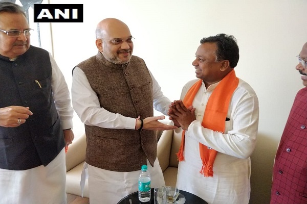 Congress working president Ramdayal Uike joined BJP