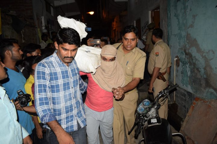 Police raided illegl weapon factory in meerut
