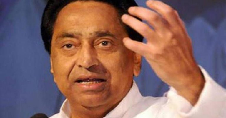Madhya Pradesh: Farmers in Damoh protest against Kamal Nath led Congress govt over unsold paddy