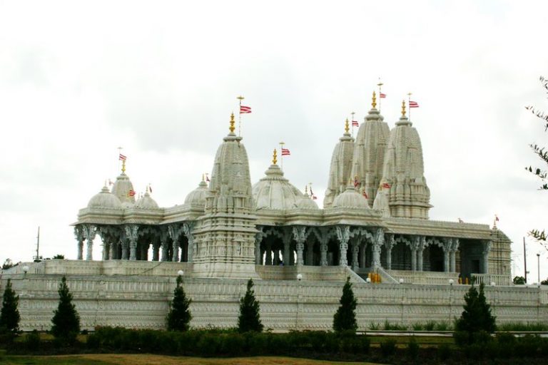 Sixth church in the USA on its way to becoming a Hindu temple