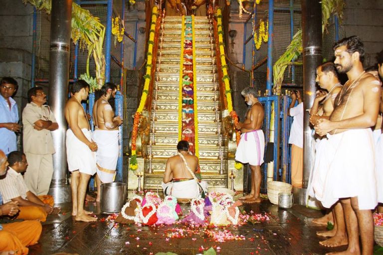 Protestors block 11 women out of the 50-member group women from an NGO who tried to trek the Sabarimala shrine