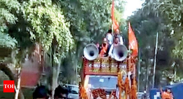 Slogan of ‘Mandir Wahin Banayenge’ echoes in JNU, Swadeshi Jagran Manch takes rally through the campus