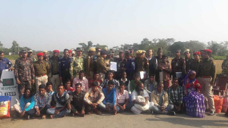 21 illegal immigrants deported to Bangladesh from Assam