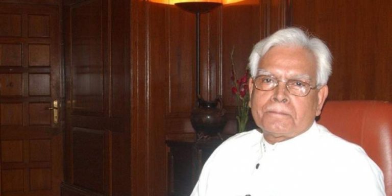 Congress leader Natwar Singh rejects Rahul Gandhi’s candidature for the PM post