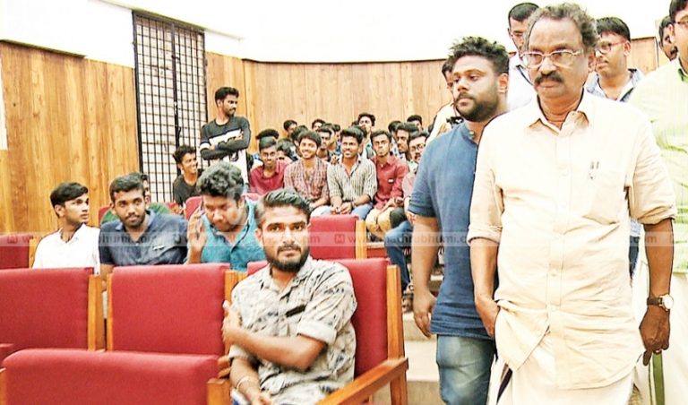 Communist leaders shield SFI leader Muhammad Nazeem who assaulted Kerala Traffic Police officers