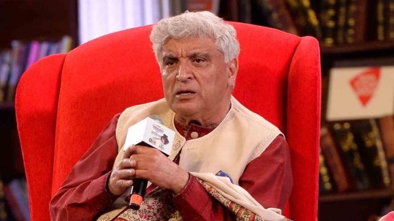 Javed Akhtar defends Ram Guha after his hypocrisy gets exposed, turns out, he is the biggest hypocrite of them all