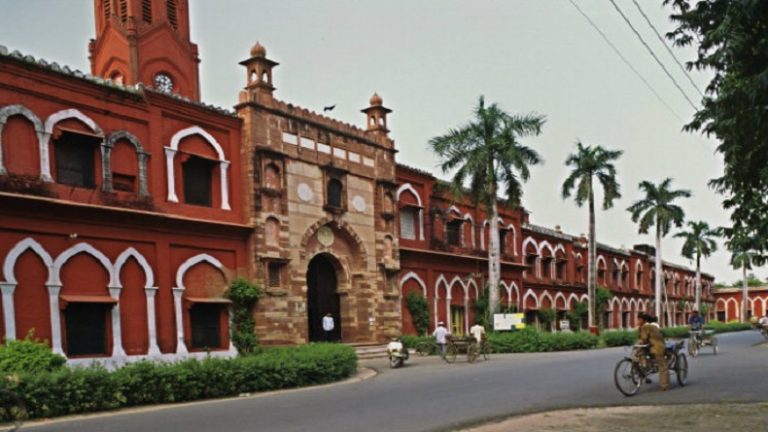 Coronavirus: 3 AMU PhD students who escaped from a quarantine facility found in Kashmir, 1 still untraceable