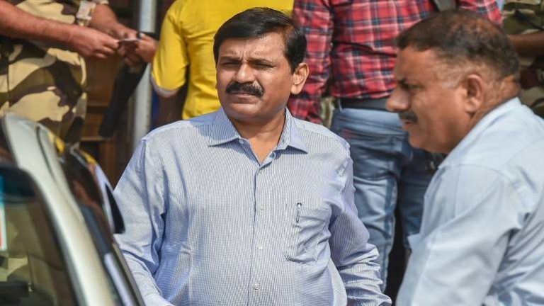 Contempt of Court: CJI orders Rs 1 lakh fine and “sitting in a corner” for former CBI interim chief Nageshwar Rao