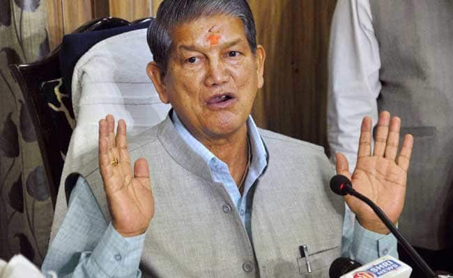 While Harish Rawat and Pritam Singh meet Rahul Gandhi in Delhi, Congress workers beat up each other in Dehradun