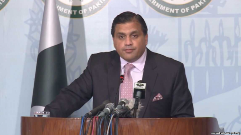 Pakistan recalls its High Commissioner to India for ‘consultations’ amidst tensions following the Pulwama terror attack