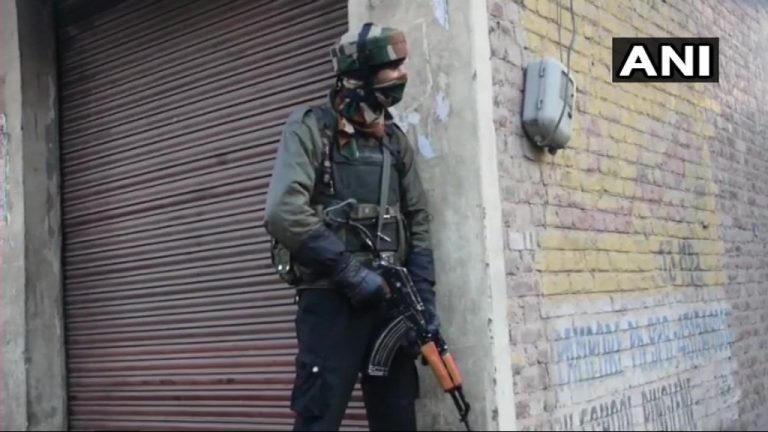 Pulwama encounter: A top Jaish-e-Mohammad commander linked to Pulwama attack believed to be trapped, 4 Army personnel martyred