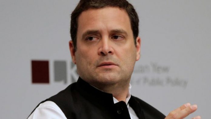 A union of security guards in Maharashtra have approached the police for lodging a complaint against Rahul Gandhi for his 'Chowkidar Chor Hai