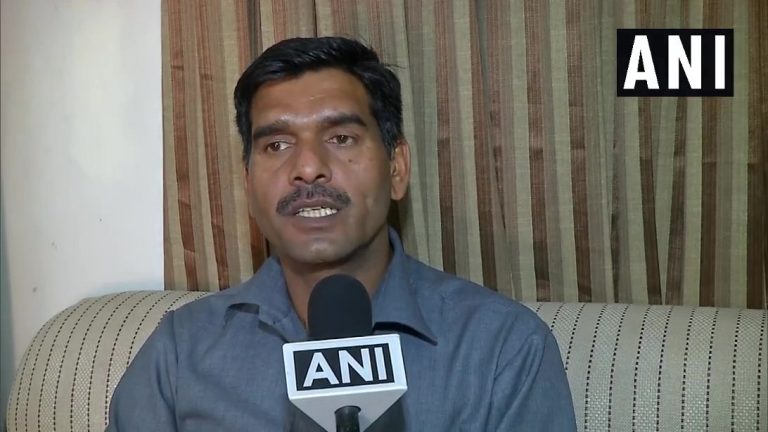 Former BSF Constable Tej Bahadur Yadav, who had complained about poor quality food, to contest against PM Modi from Varanasi