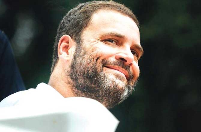 Rahul Gandhi follows mamma Gandhi’s footsteps: Writes to Uddhav Thackeray, regrets not being able to attend swearing-in