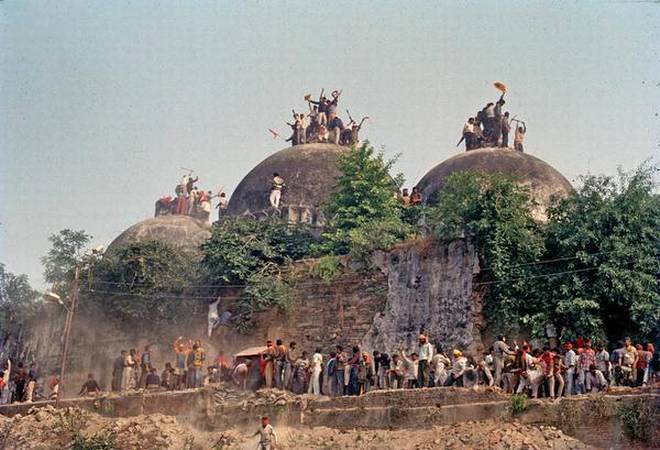 Babri mosque being demolished
