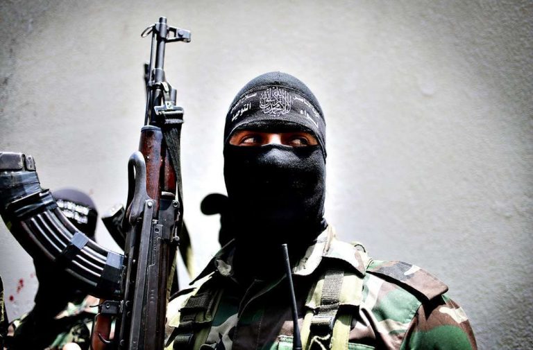 Kashmir: Lashkar terrorist who stole AK-47s from the house of a Congress leader arrested
