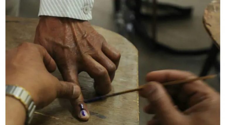 A village in Uttar Pradesh, a people worried about Congress’ polarisation and what sways their vote: A ground report