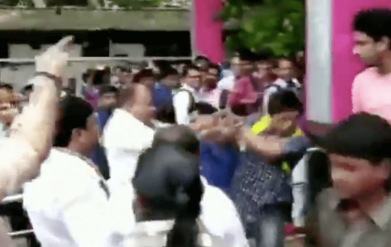 Congress workers beat up BJP supporters at Urmila Matondkar’s election campaign at Borivali railway station in Mumbai