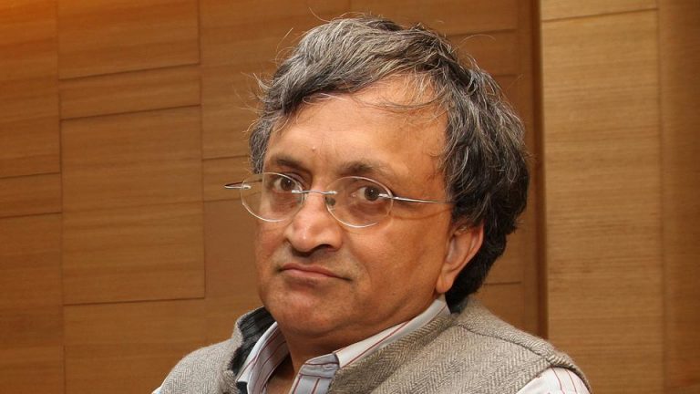 Ram Guha, you cannot peddle the Pakistani narrative at the international level without people questioning your patriotism