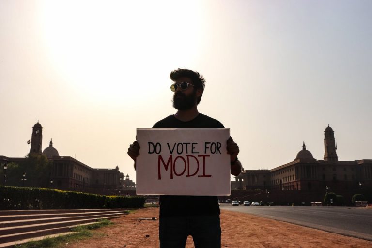 #DoVoteForModi: Meet the guy who held message of ‘Vote for Modi’ at some of the unlikeliest places
