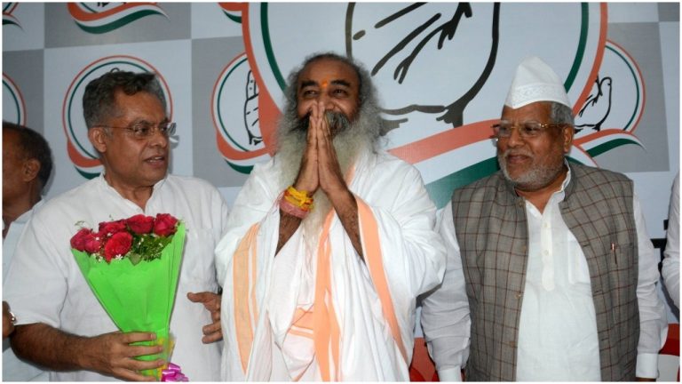 Congress’ Lucknow candidate Acharya Pramod slams Shatrughan Sinha for not following ‘party dharma’