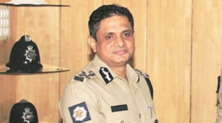 Supreme Court dismisses plea filed by former Kolkata police commissioner Rajeev Kumar in Sharada Chit Fund scam