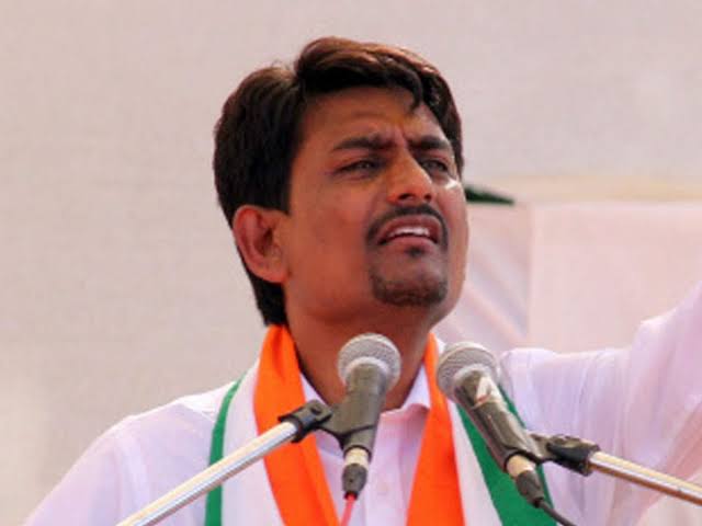 Former Congress leader Aplesh Thakore meets Gujarat Deputy CM, claims Congress leaders have ‘Chemical Locha’