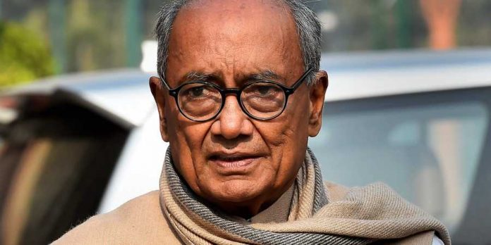 MP forest ministers claims Digvijaya Singh is trying to destabalise the government, writers to party chief Sonia Gandhi