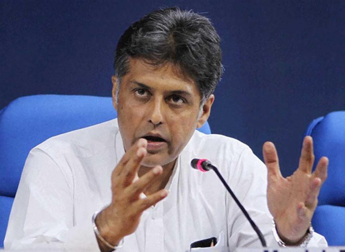 Former Congress I&B minister Manish Tewari says he knows which journalist’s ‘zameer’ gets sold for how much