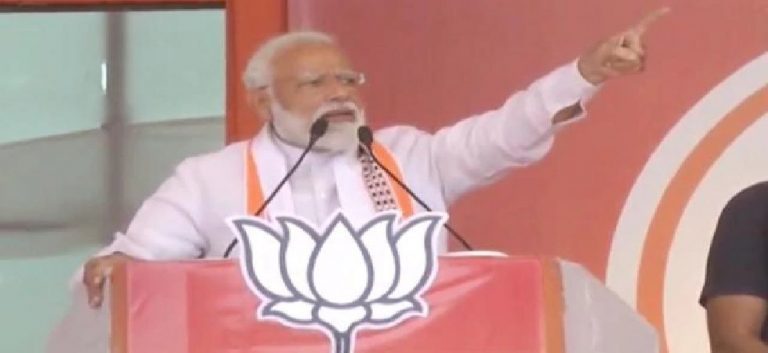 “Diggy Raja you have committed a big sin”, PM Modi slams Digvijay Singh for not casting his vote