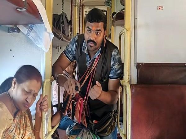 Railway Ministry confirms OpIndia report, hawker arrested for being a repeat offender of illegal hawking, not mocking politicians