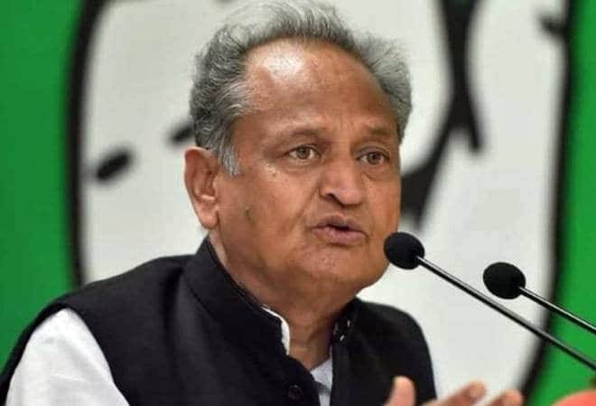 Rajasthan: CM Ashok Gehlot blatantly lies; Pehlu Khan and his sons named in the charge-sheet for cattle smuggling
