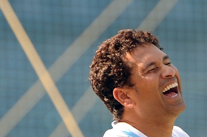 After Imran Khan confuses quote by Rabindranath Tagore for Gibran’s, his special assistant thinks Tendulkar is Imran Khan