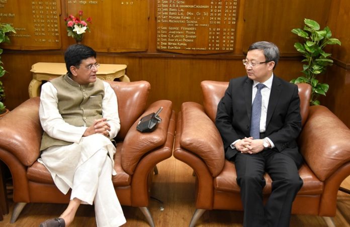 Piyush Goyal and Wang Shouwen