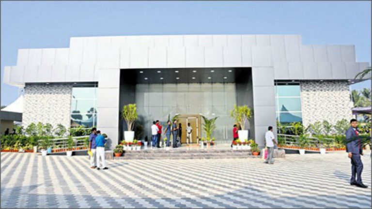 Jagan Mohan Reddy govt orders demolition of Praja Vedika built by Chandrababu Naidu, his house also on the list