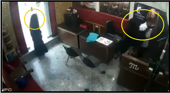 Srinagar: Two burqa clad women attack shopkeeper with chemical spray, loot jewellery