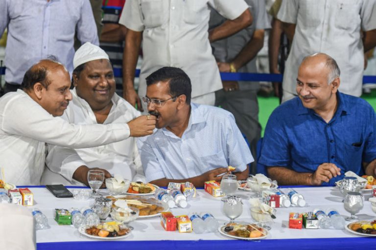 Delhi BJP MLA Vijender Gupta files defamation case against Arvind Kejriwal and Manish Sisodia