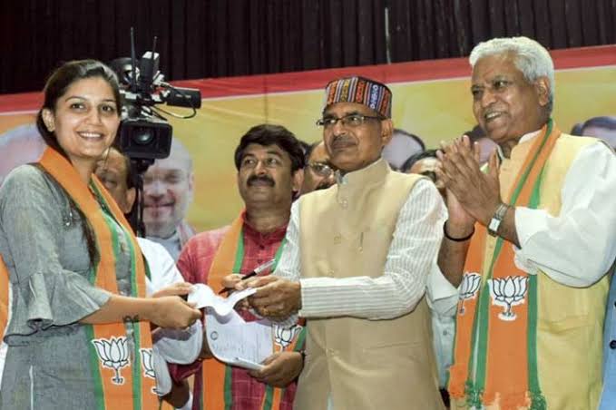 Thumke lagane wali ab BJP ke liye votes layegi’: Women’s commission slaps notice to AAP ally JJP’s Digvijay Chautala over sexist remarks