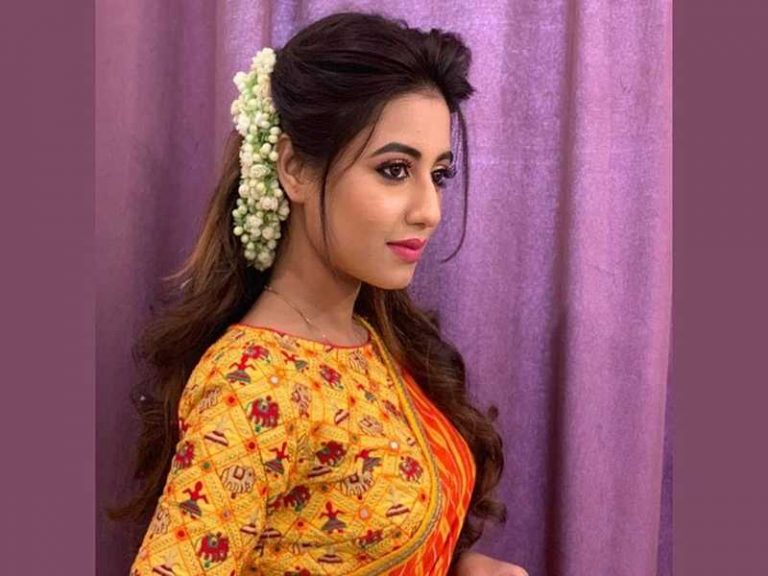 Actress Swastika Dutta pulled out of the car and threatened by Uber driver Jamshed