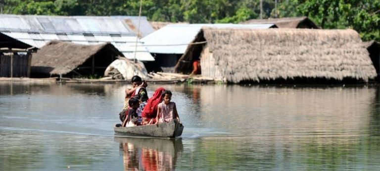 Flood situation remains grim in Assam, 43 lakh people in 31 of 33 districts of the state affected