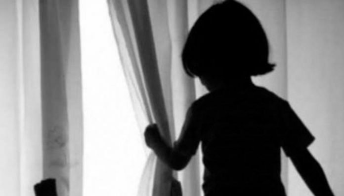 A girl was killed and decapitated by assailants in Jharkhan