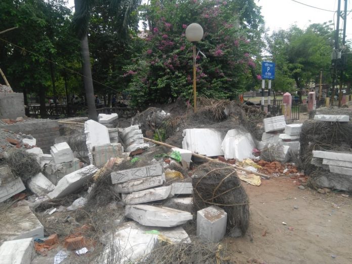 Kamal Nath gvernment inJabalpur down a Jain structure