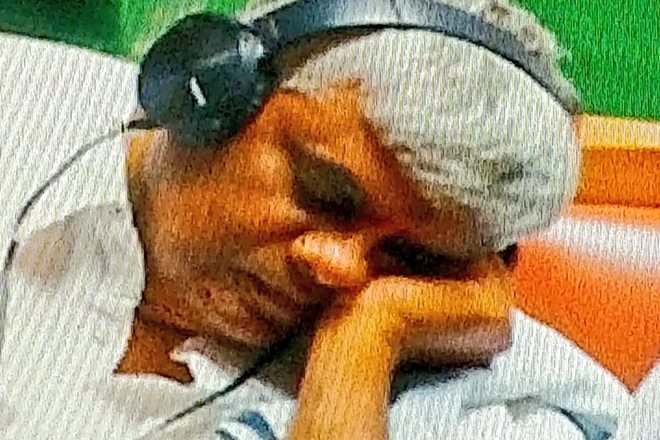 As Karnataka assembly descends into turmoil, CM’s brother HD Revanna naps peacefully inside the house