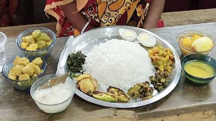 Pregnant women called to pose with lavish meals then shooed away with cheap parcels in a nutrition awareness event in West Bengal