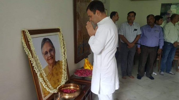 After a week of the passing away of Sheila Dikshit, Rahul Gandhi finally appears to meet her family